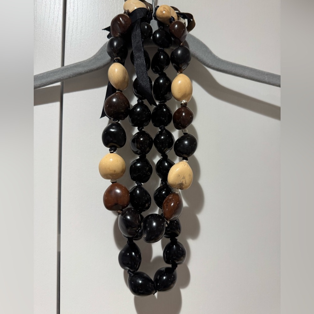 Hawaii Kukui Bean Leis